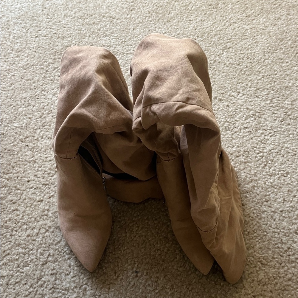 JESSICA SIMPSON  KNEE HI BOOTS